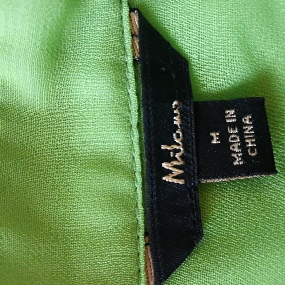 NWOT beautiful  Blouse. - Picture 5 of 5